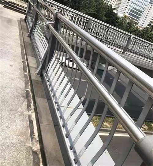 天津不锈钢护栏规格订做