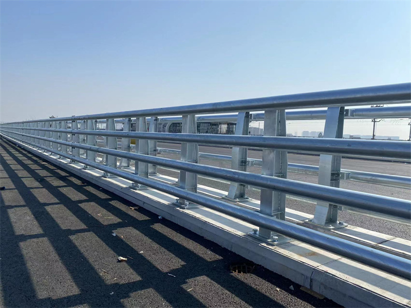 道路防撞护栏